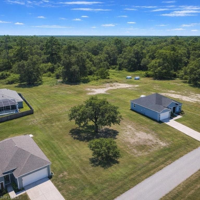 2732 11th TER CAPE CORAL, FL 33993