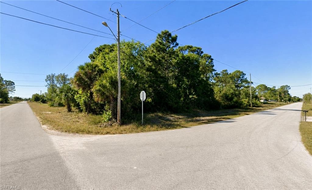 3401 24th ST SW LEHIGH ACRES, FL 33976