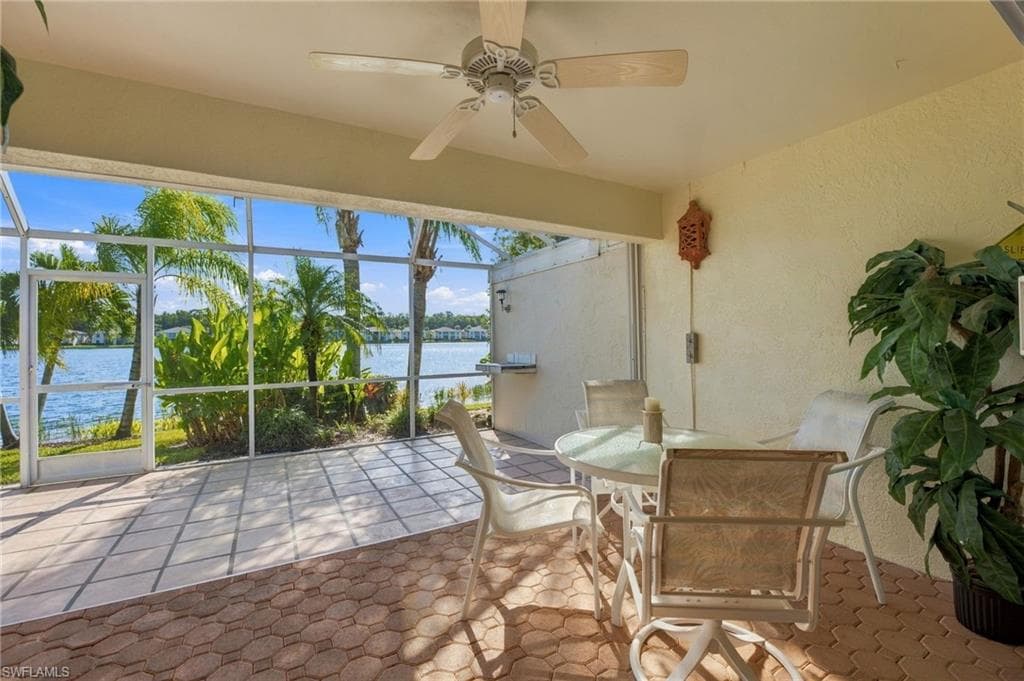 2872 Crown Pointe BLVD NAPLES, FL 34112