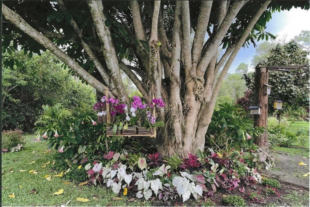 681 31st ST NW NAPLES, FL 34120