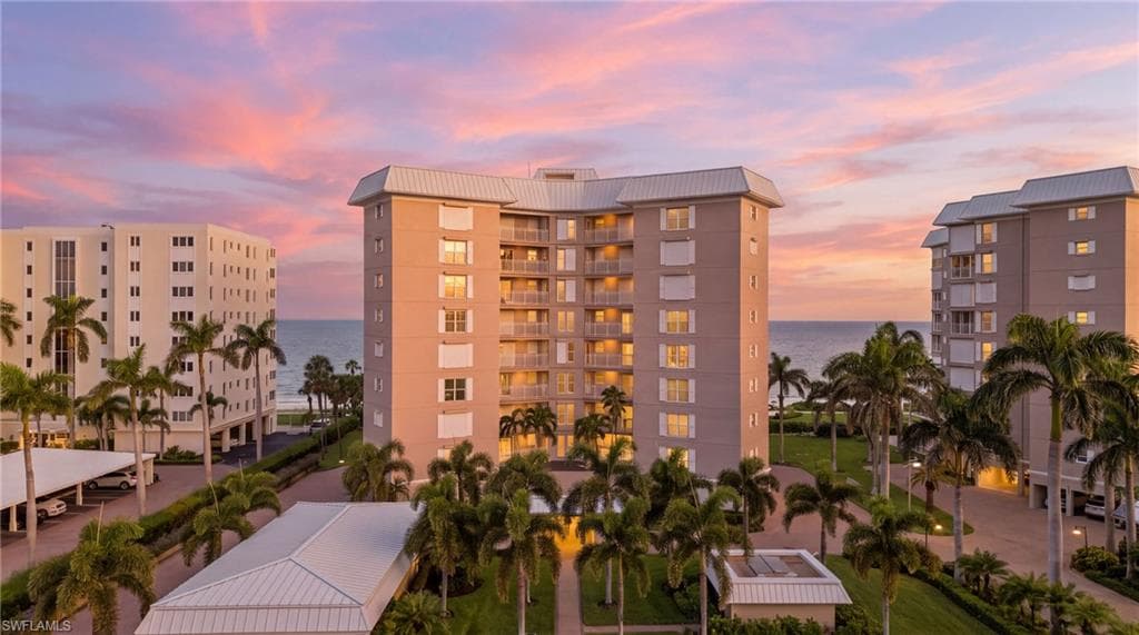 2901 Gulf Shore BLVD N 701S NAPLES, FL 34103