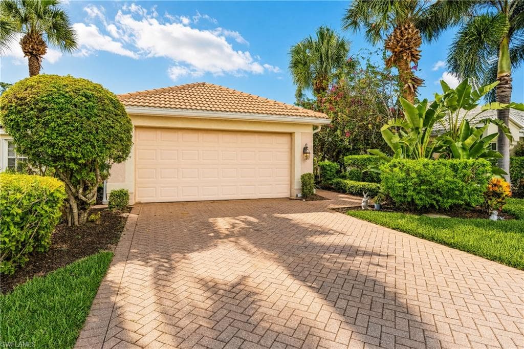 9964 Horse Creek RD FORT MYERS, FL 33913