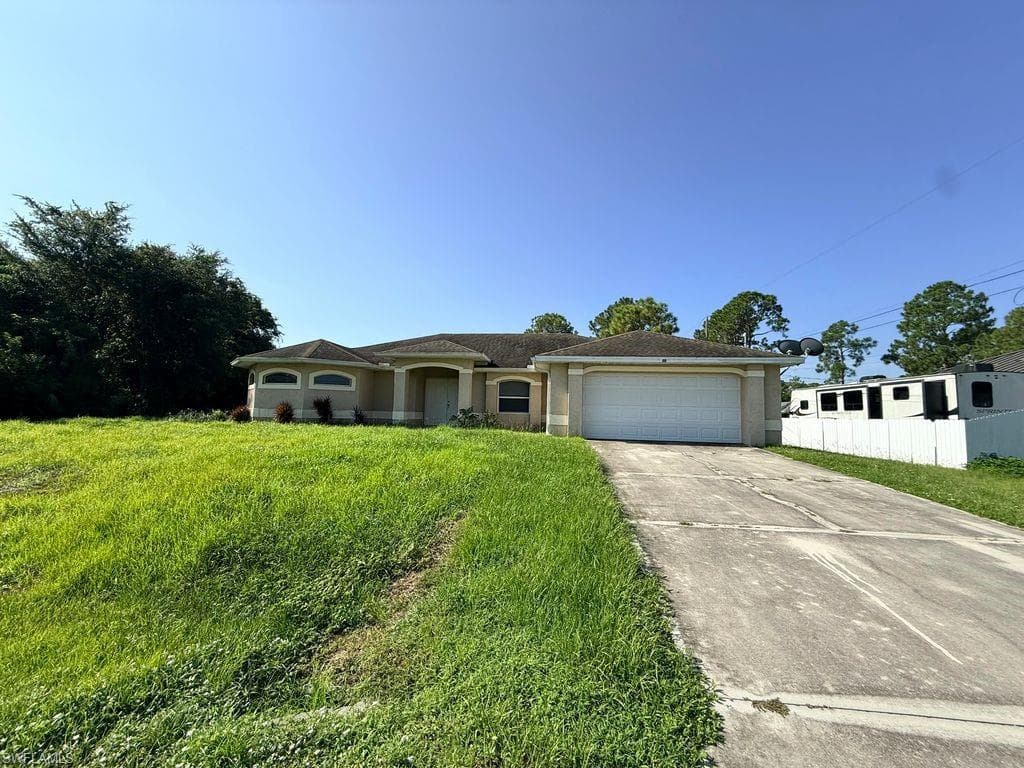 504 E 13th ST LEHIGH ACRES, FL 33972