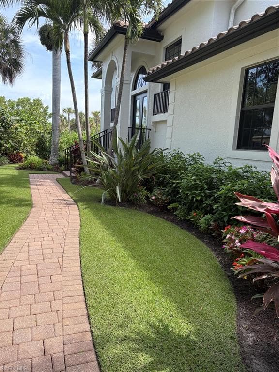 350 Gumbo Limbo LN MARCO ISLAND, FL 34145