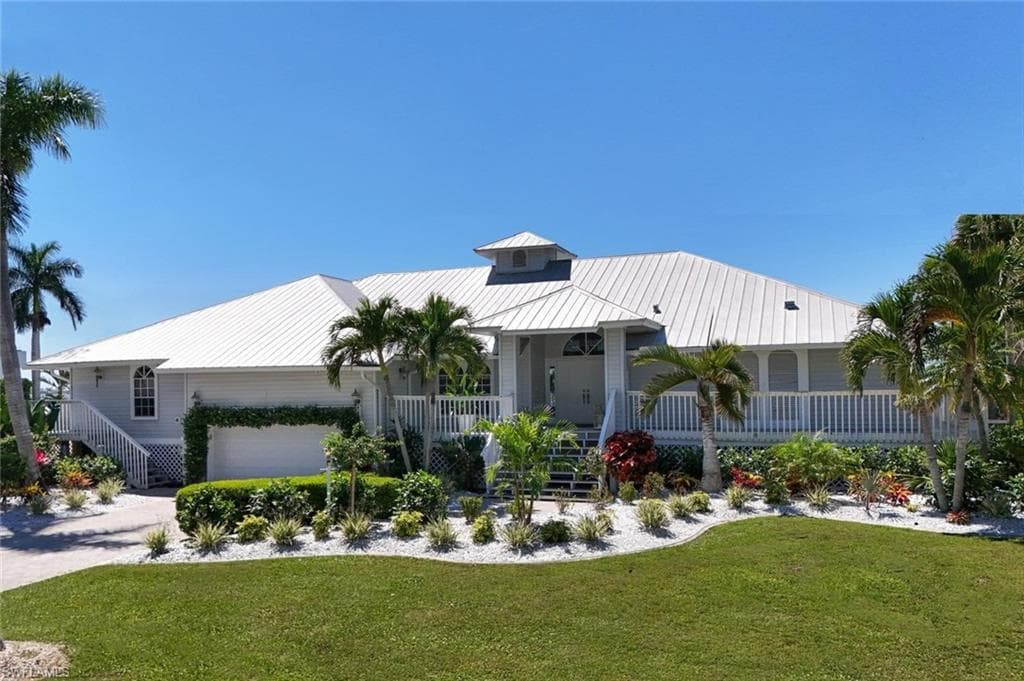 656 Coral DR CAPE CORAL, FL 33904