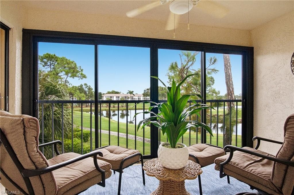 221 Fox Glen DR 2302 NAPLES, FL 34104