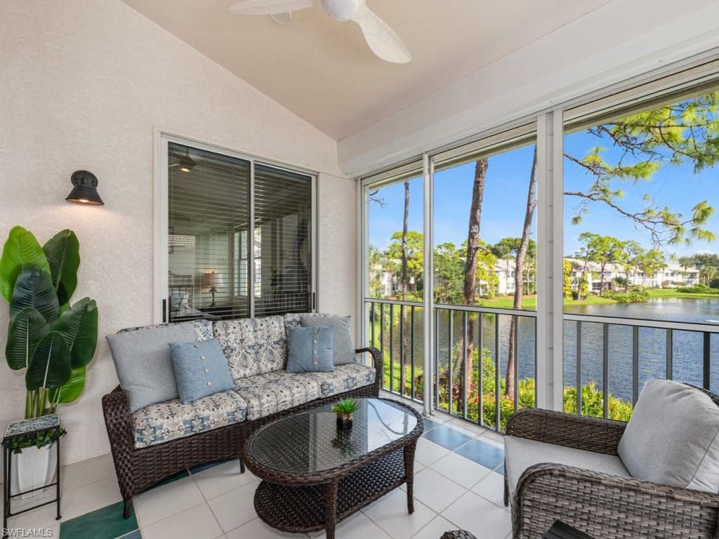 27071 Lake Harbor CT 203 BONITA SPRINGS, FL 34134