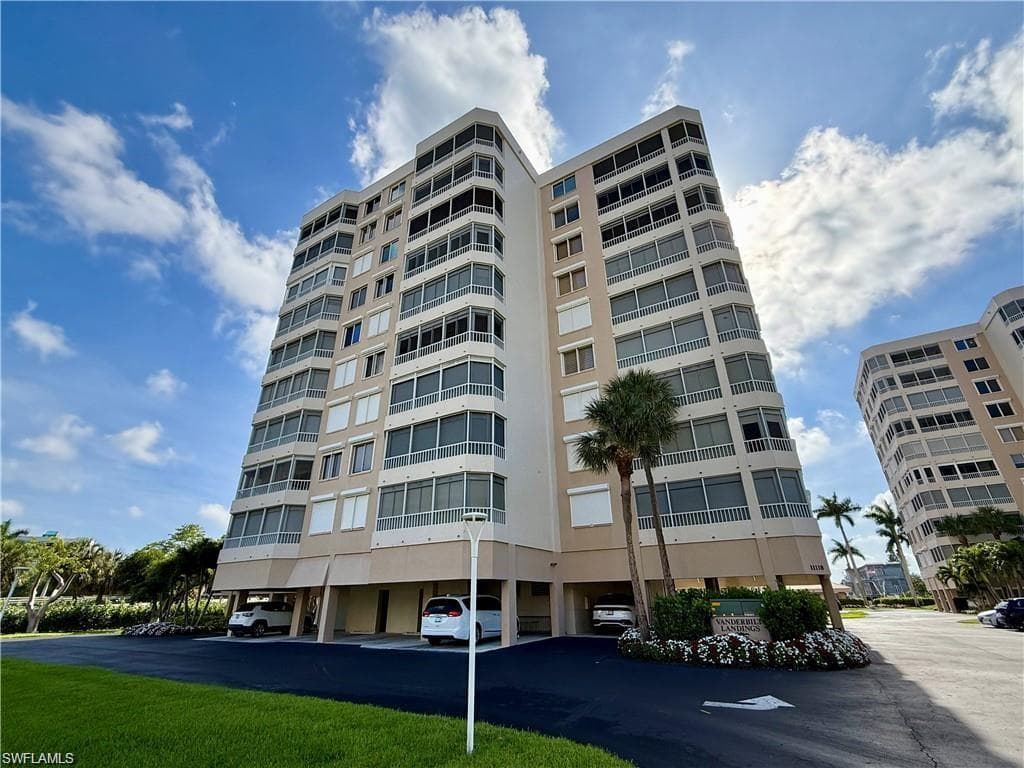 11118 Gulf Shore DR A204 NAPLES, FL 34108
