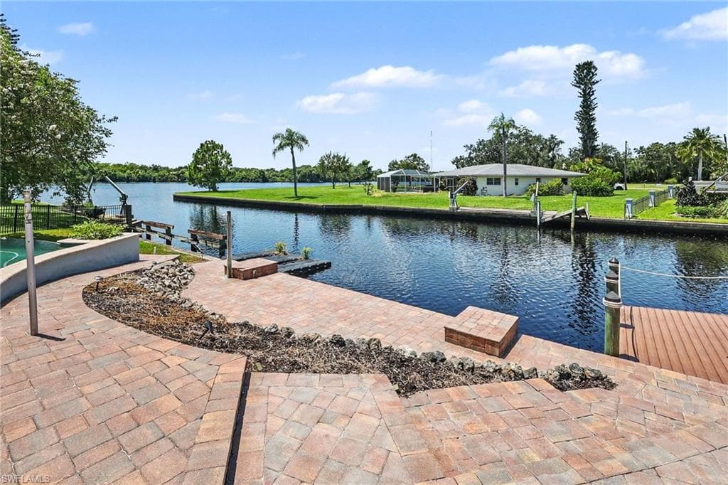 18071 Traverse DR ALVA, FL 33920
