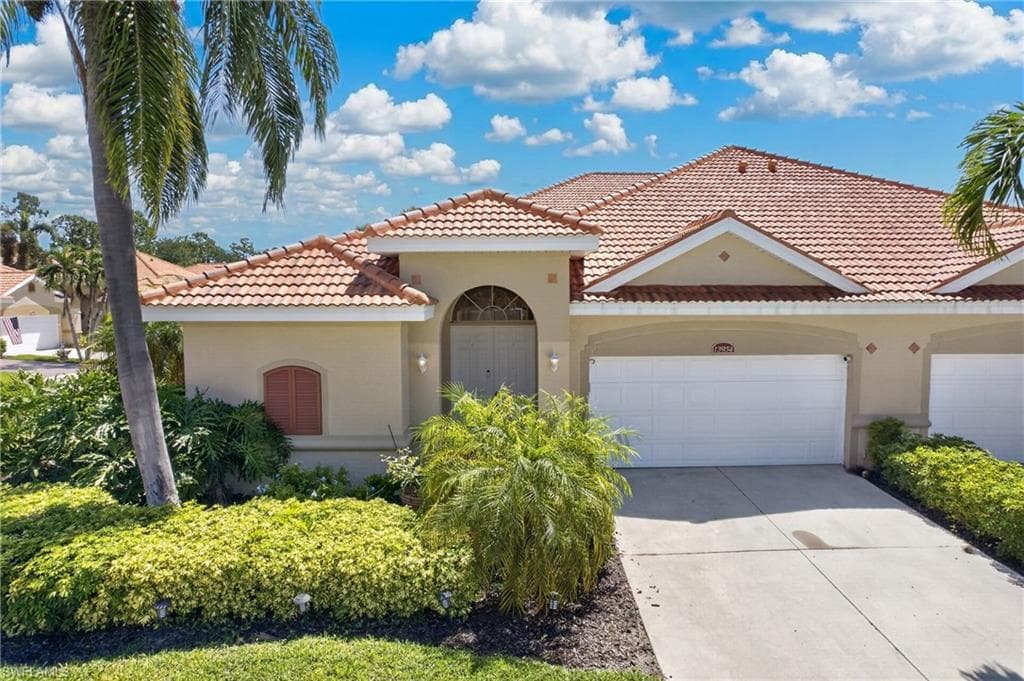 13954 Bently CIR FORT MYERS, FL 33912