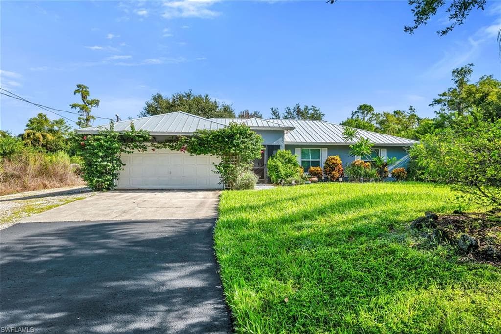 3525 35th AVE NE NAPLES, FL 34120