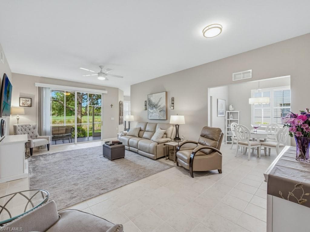 3445 Grand Cypress DR 102 NAPLES, FL 34119
