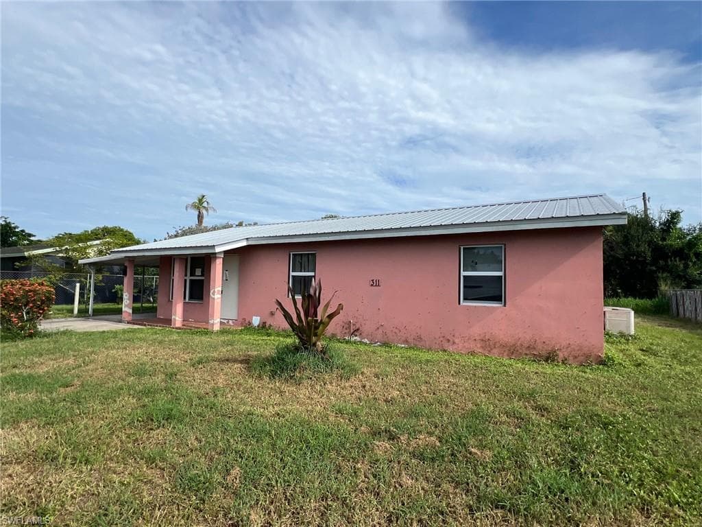 311 W El Paso AVE CLEWISTON, FL 33440