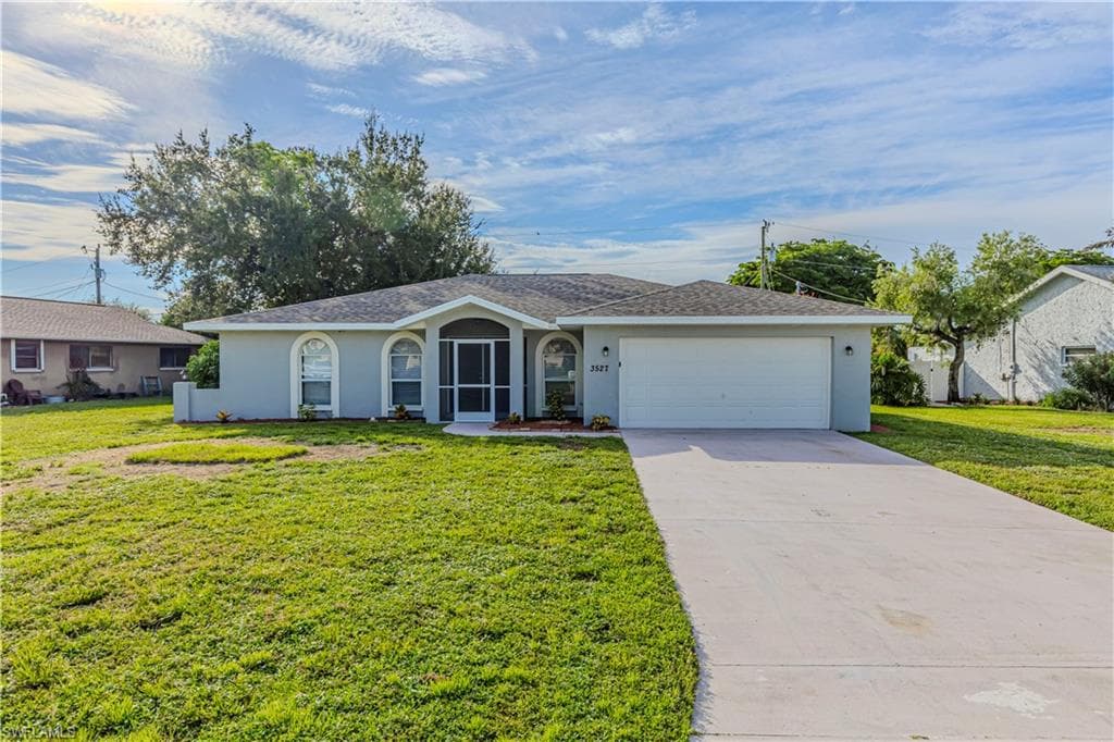 3527 3rd AVE CAPE CORAL, FL 33904
