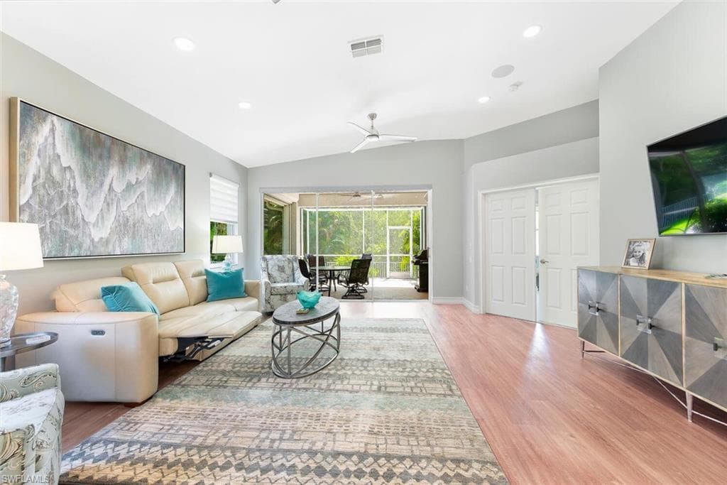 682 Catamaran CT NAPLES, FL 34110