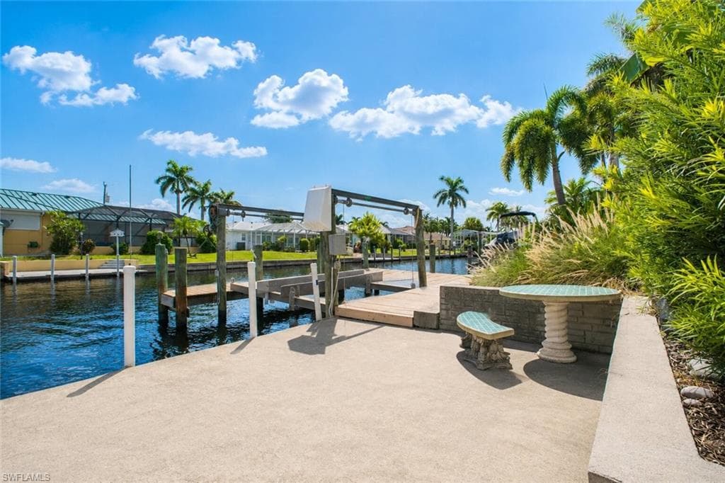 5219 Seminole CT S