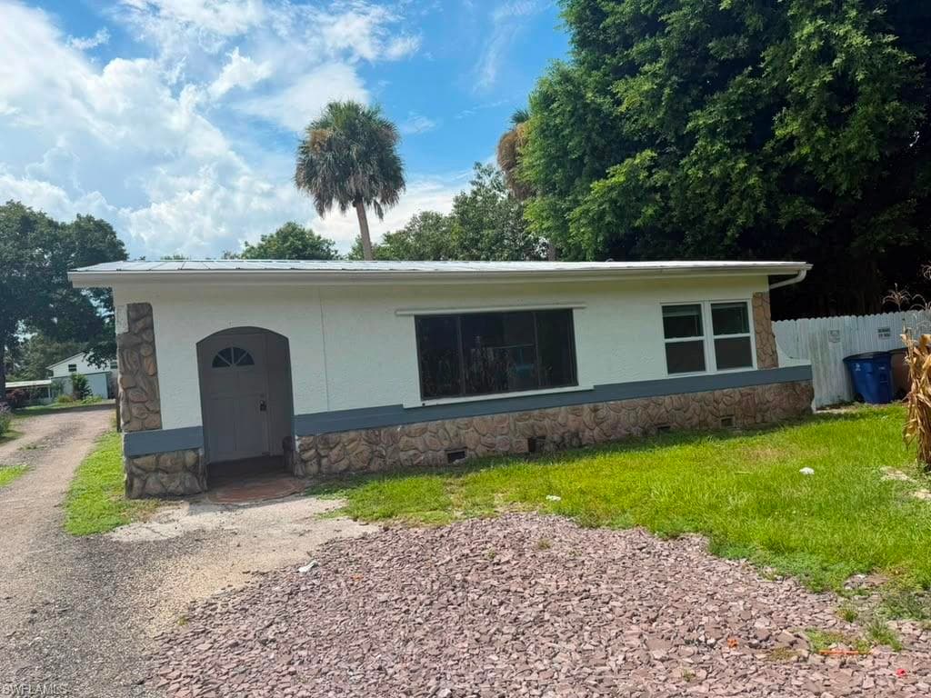 10800 Orange River BLVD FORT MYERS, FL 33905