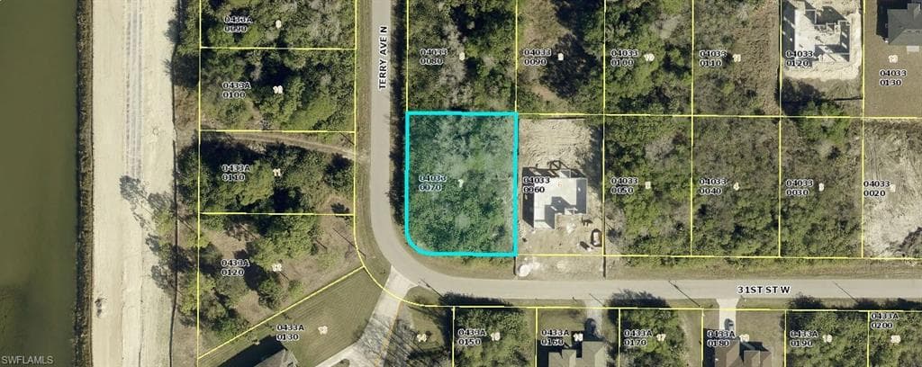 3322 31ST ST W LEHIGH ACRES, FL 33971