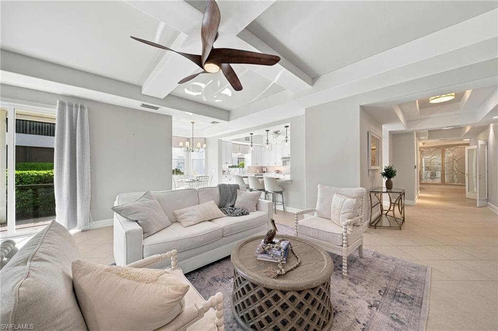 583 Avellino Isles CIR 102 NAPLES, FL 34119