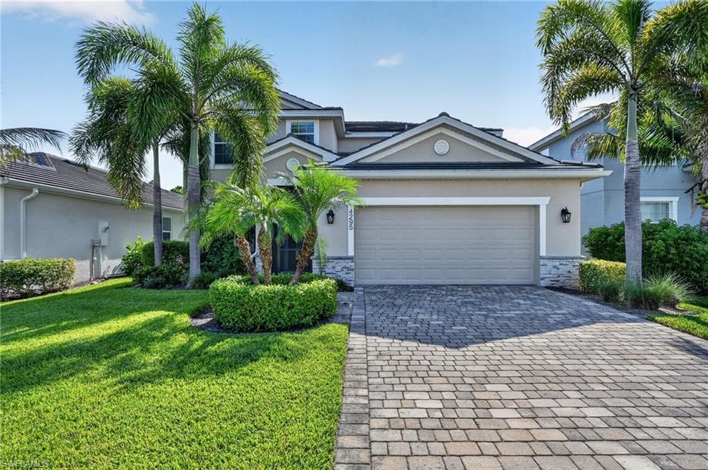 4295 Bluegrass DR FORT MYERS, FL 33916