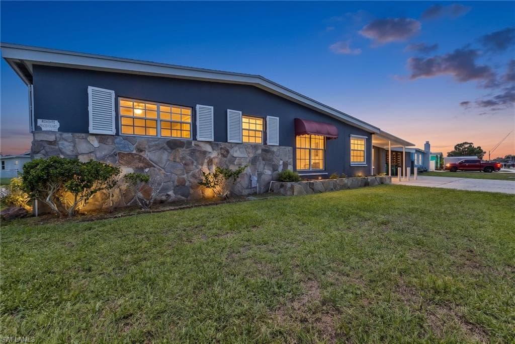 21533 Midway BLVD PORT CHARLOTTE, FL 33952