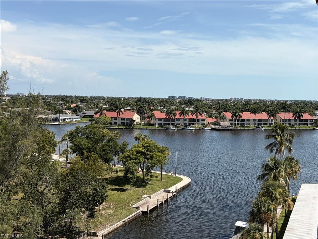 4803 Sunset CT 606 CAPE CORAL, FL 33904
