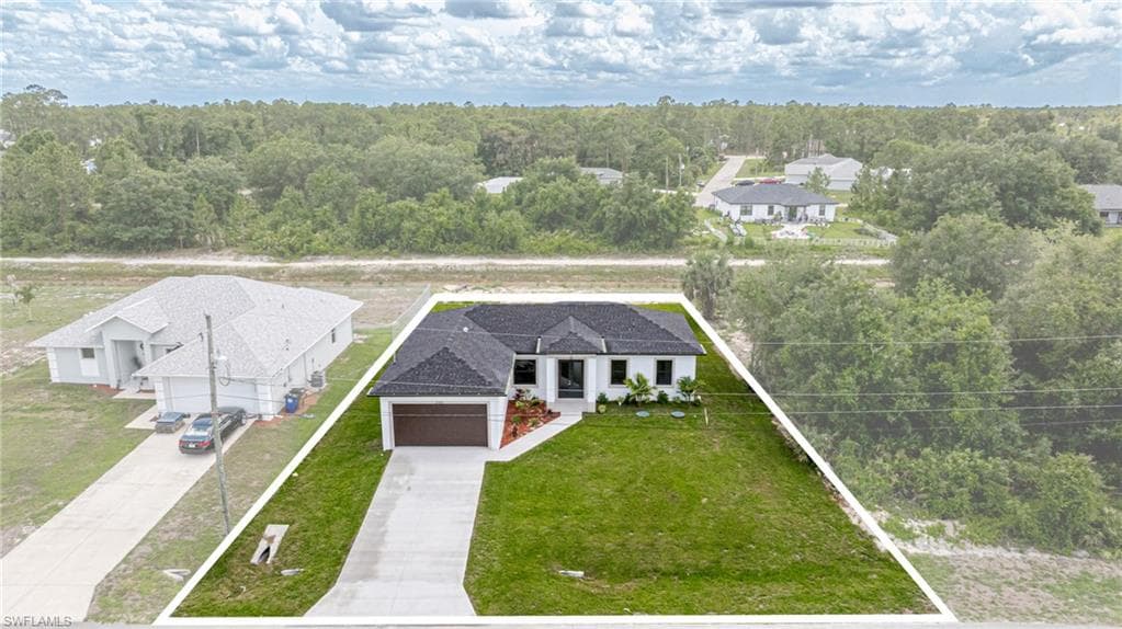 2705 Darlene PL LEHIGH ACRES, FL 33971