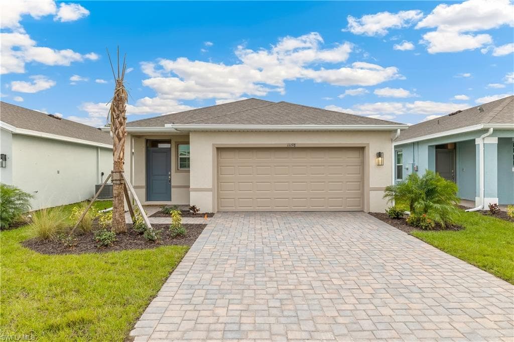 1277 BROOKLANDS DR FORT MYERS, FL 33905