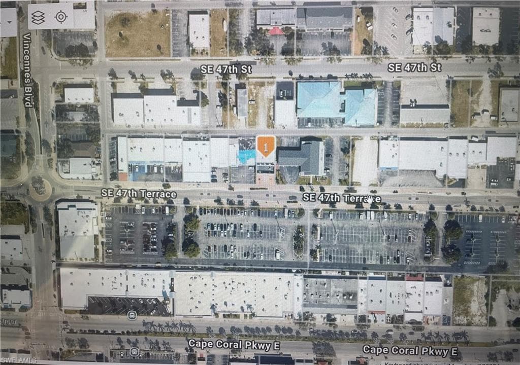 1313 SE 47th TER CAPE CORAL, FL 33904