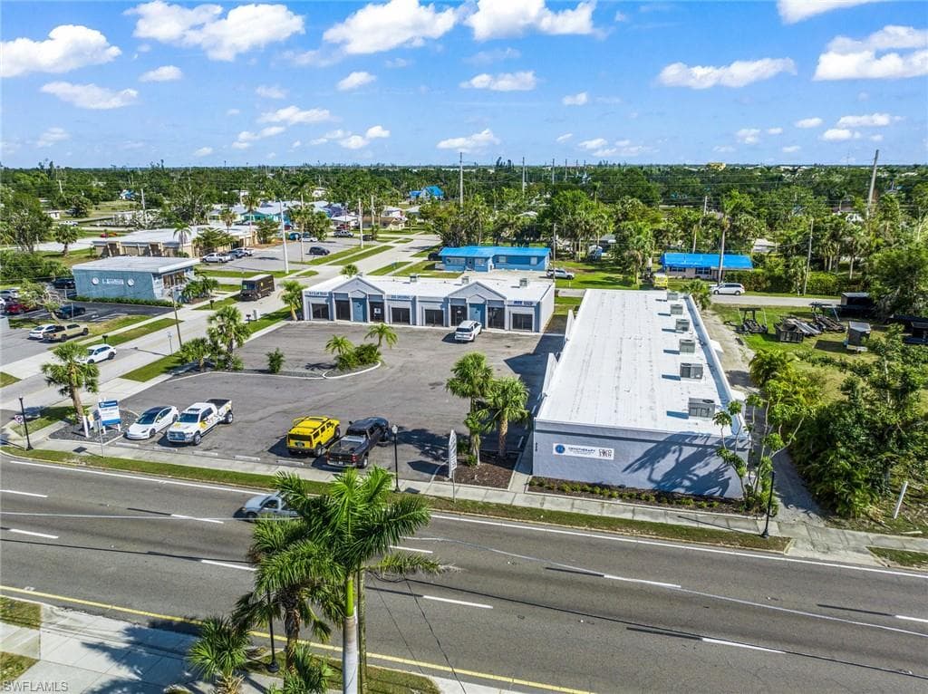 525 E Olympia AVE PUNTA GORDA, FL 33950