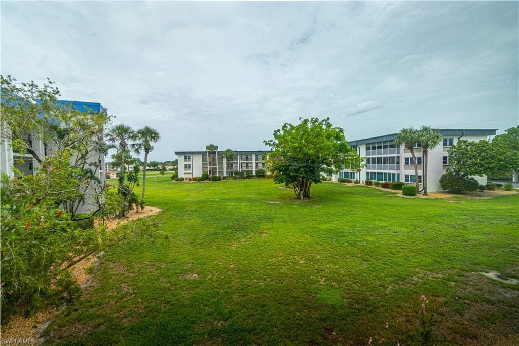 1828 Pine Valley DR 201 FORT MYERS, FL 33907