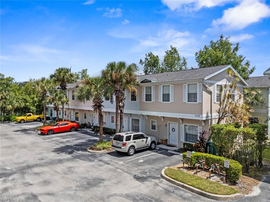 3308 Lisa LN 2 NAPLES, FL 34109