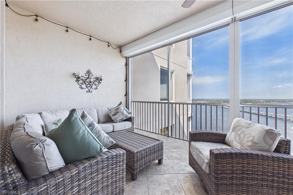 2090 W First ST G2907 FORT MYERS, FL 33901