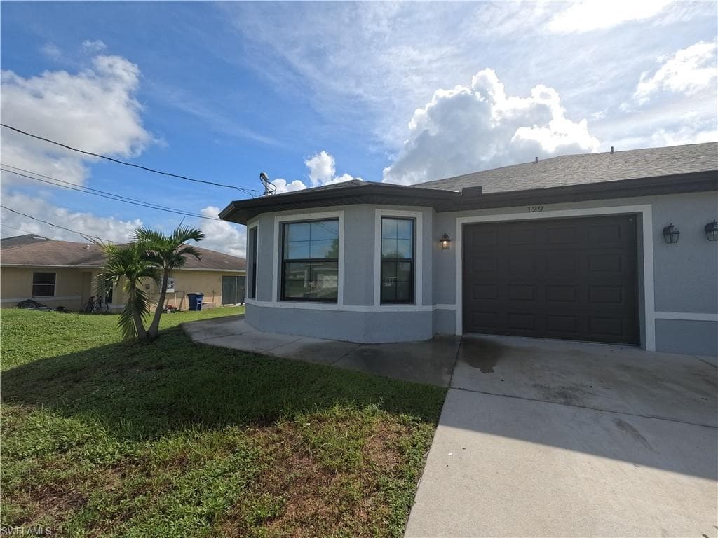 131 Gilbert AVE S LEHIGH ACRES, FL 33973