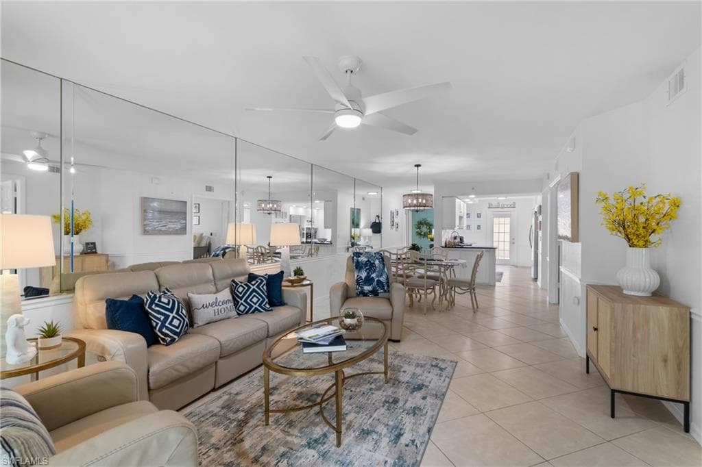 15525 Cedarwood LN 101 NAPLES, FL 34110
