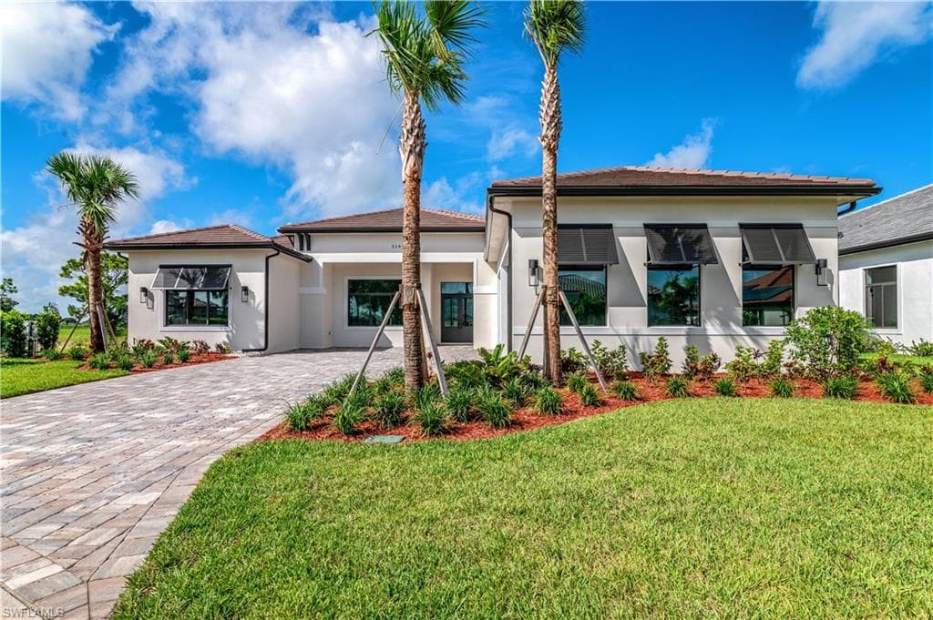 3399 Chestnut Grove DR ALVA, FL 33920