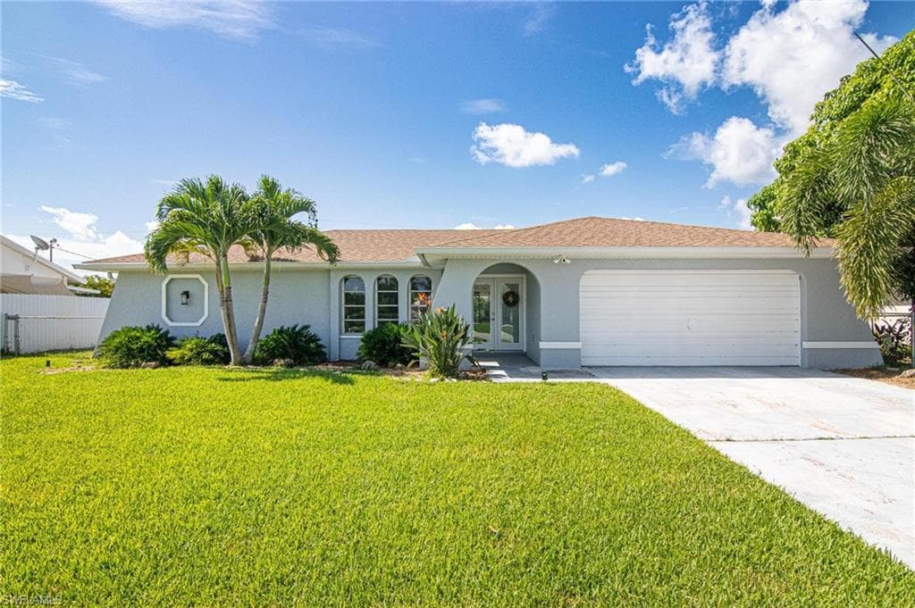 926 SE 26th TER CAPE CORAL, FL 33904