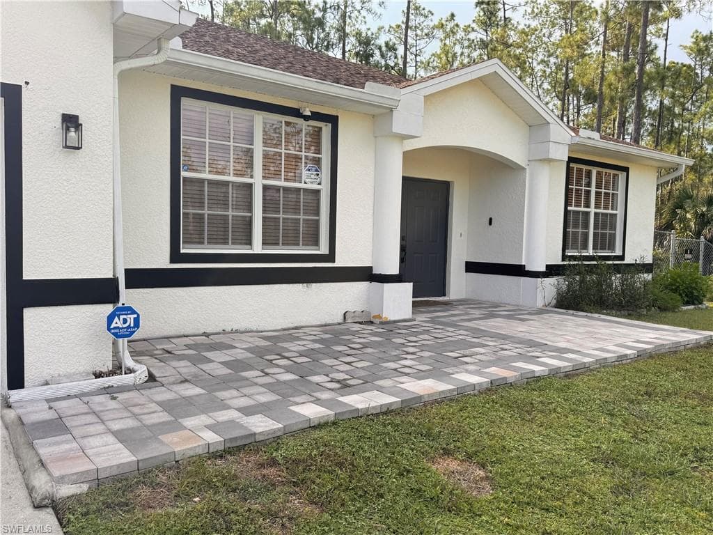 1307 Glenn AVE LEHIGH ACRES, FL 33972