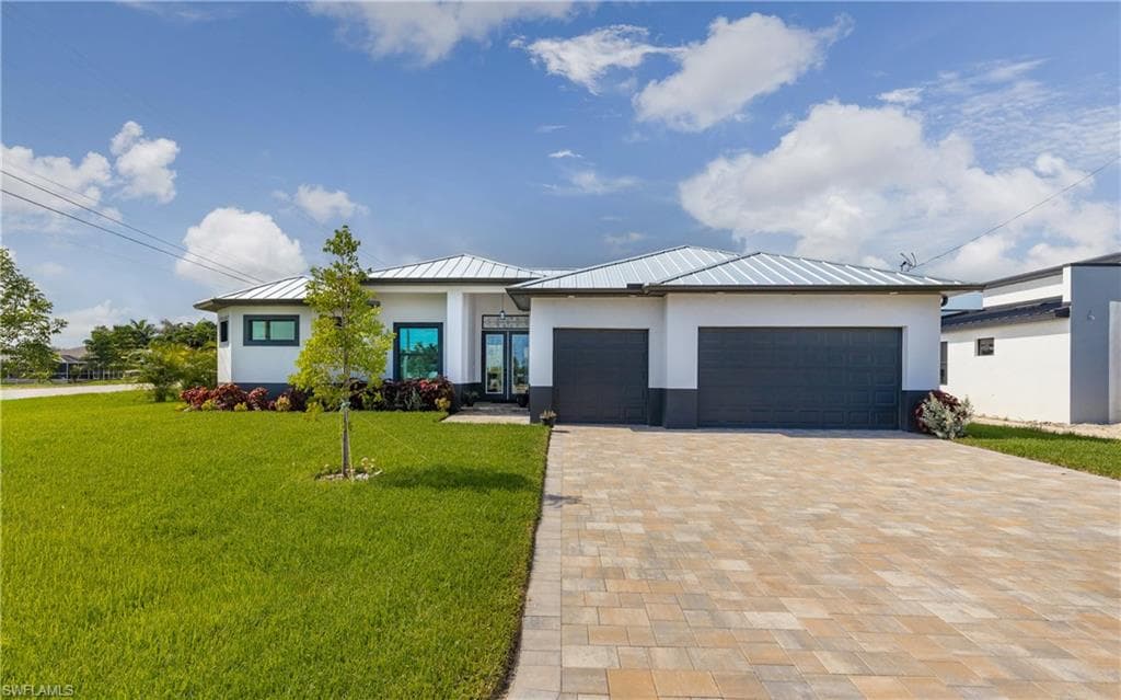 2000 SW 30th TER CAPE CORAL, FL 33914