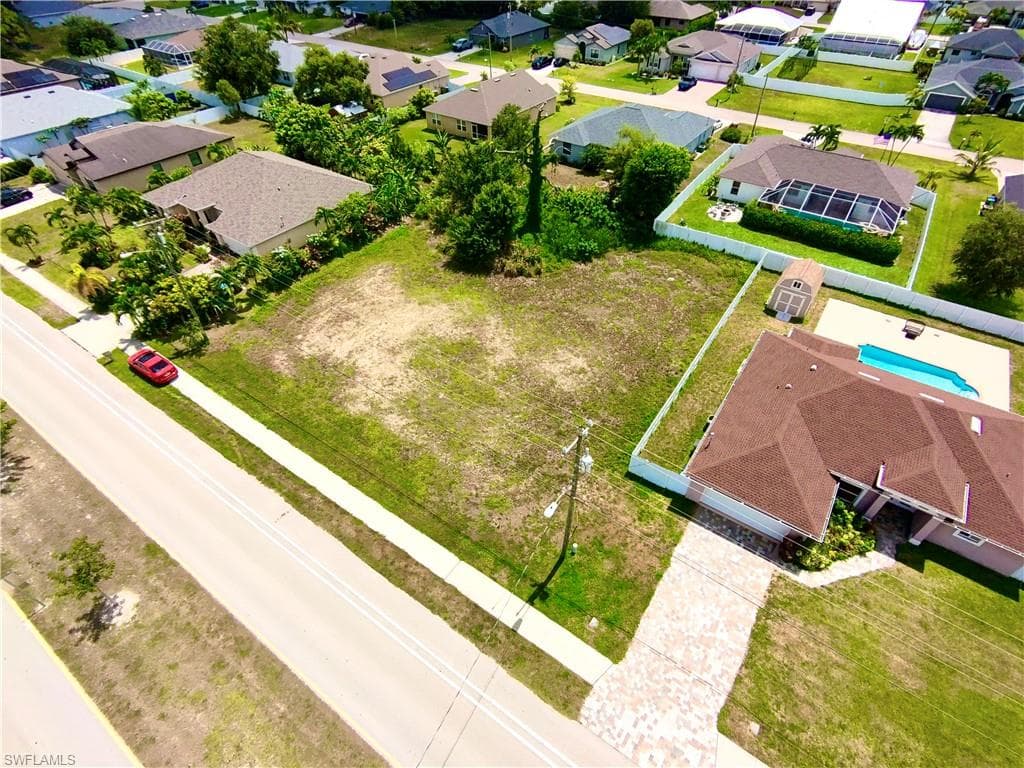 1818 Trafalgar PKWY CAPE CORAL, FL 33991