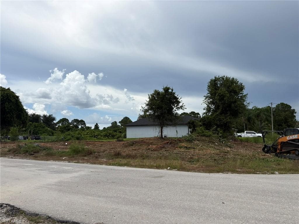 3104 Wanda AVE S LEHIGH ACRES, FL 33976