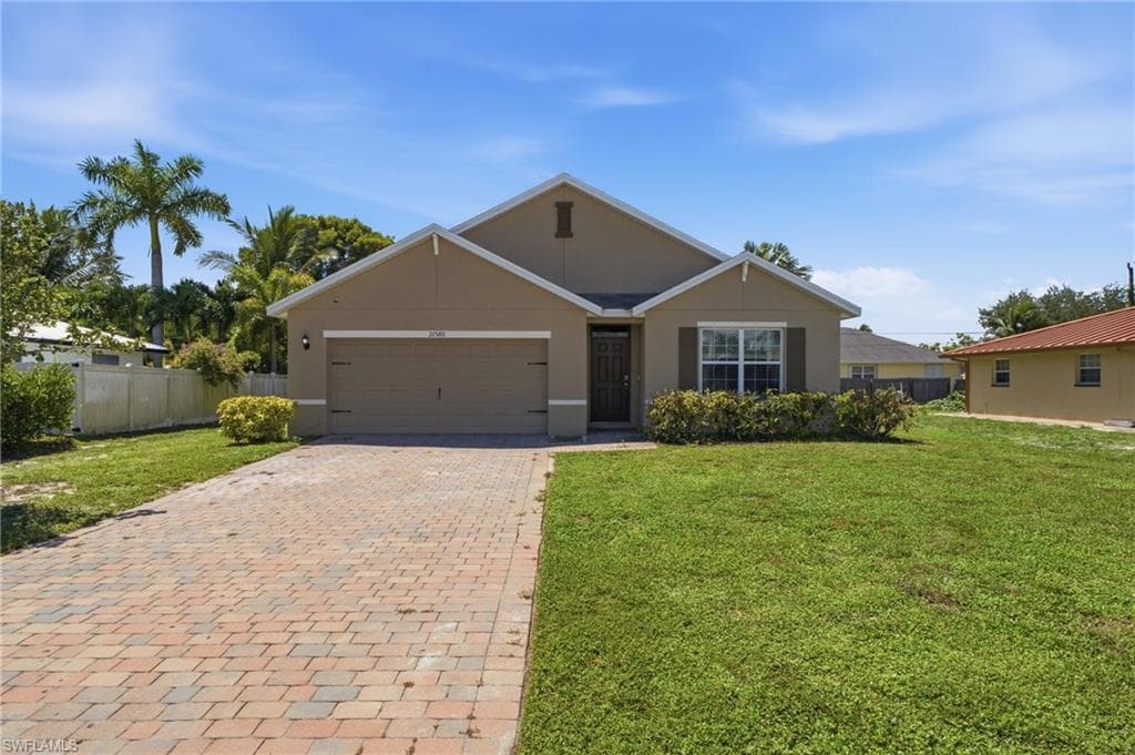 27580 Los Amigos LN BONITA SPRINGS, FL 34135