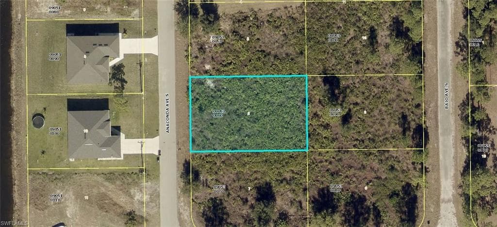 819 Anaconda AVE S LEHIGH ACRES, FL 33974