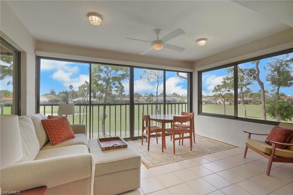5376 Fox Hollow DR 711 NAPLES, FL 34104
