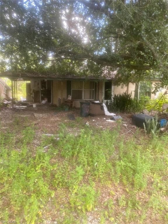 1118 McArthur AVE LEHIGH ACRES, FL 33936