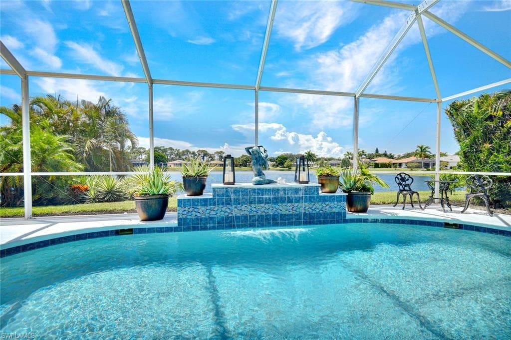 484 Crossfield CIR NAPLES, FL 34104
