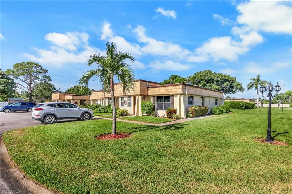 46 Laconia CT FORT MYERS, FL 33919