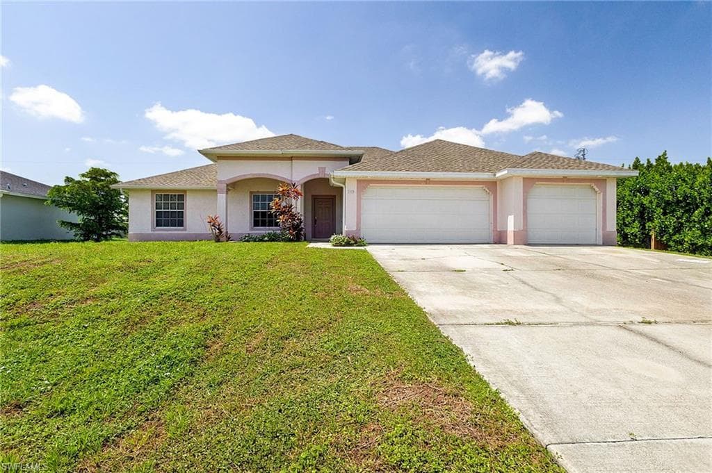 1920 NE 20th PL CAPE CORAL, FL 33909