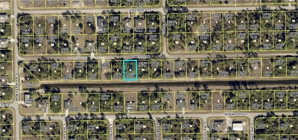 1226 Howell ST E LEHIGH ACRES, FL 33974