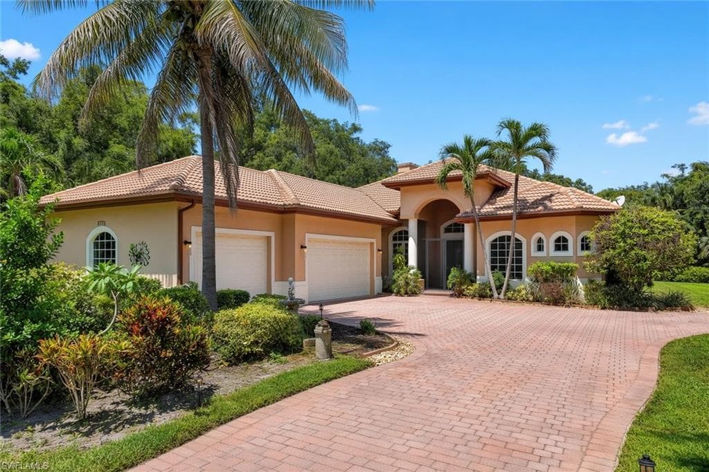 5771 Dogwood WAY NAPLES, FL 34116